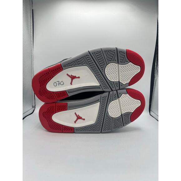 Air Jordan 4 Retro GS “Bred Reimagined” size 4.5y/6 womens - Picture 5 of 6